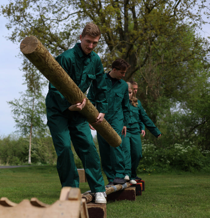Een overgetelijk bedrijfsuitje om de teamgeest te versterken? BroeksEvents organiseert teambuilding uitjes in regio Amsterdam, Haarlem en Alkmaar